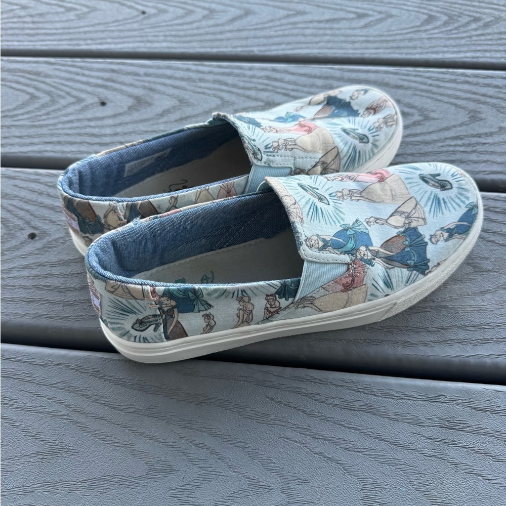 TOMS x Disney Princess Slip On Sneakers Women’s Size 4 Cinderella - Picture 3 of 8